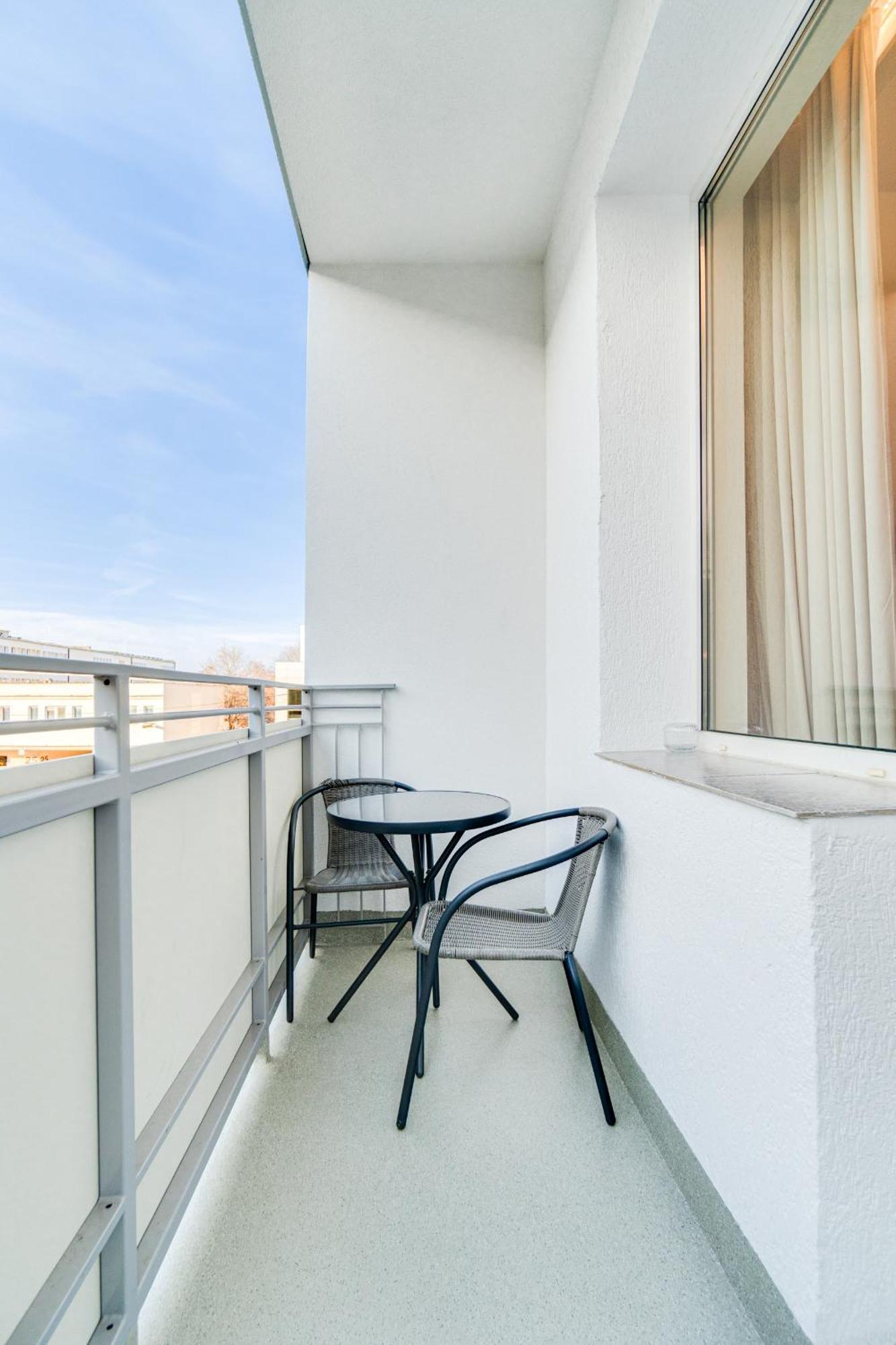 Bright Day Apartment - Self Check-In 24H, 10 Min Market Square Вроцлав Екстериор снимка